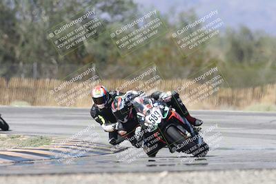 media/Oct-05-2025-CVMA (Sun) [[beeef4f201]]/Race 10-Formula Lightweight Twins Shootout/